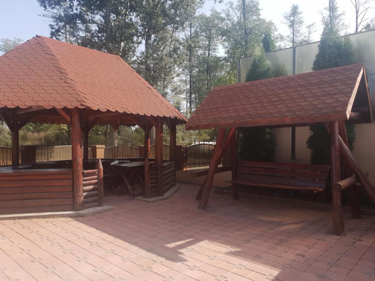 Pensiunea Heaven Bascov Exterior photo