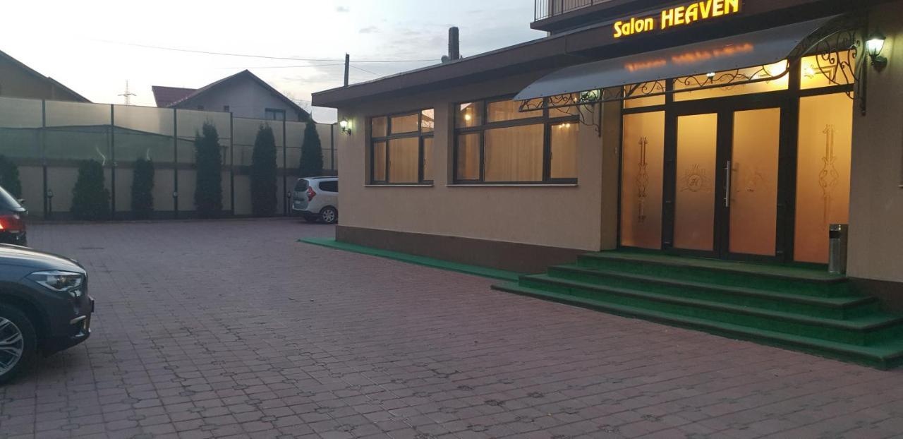 Pensiunea Heaven Bascov Exterior photo
