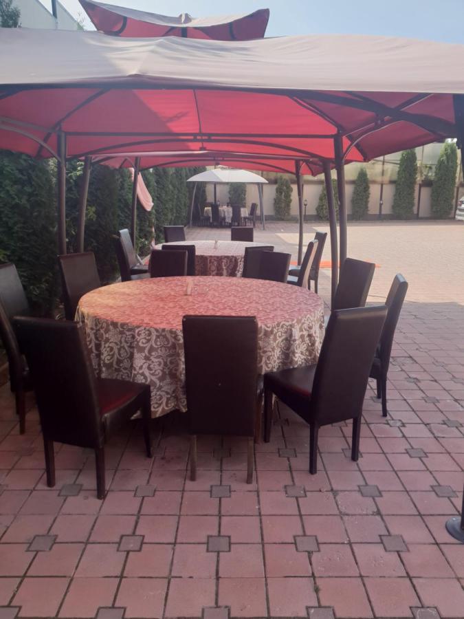 Pensiunea Heaven Bascov Exterior photo