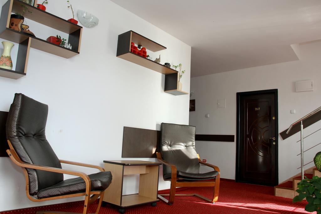 Pensiunea Heaven Bascov Exterior photo