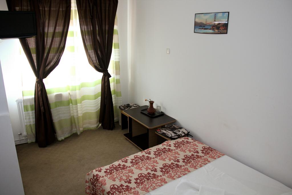 Pensiunea Heaven Bascov Exterior photo